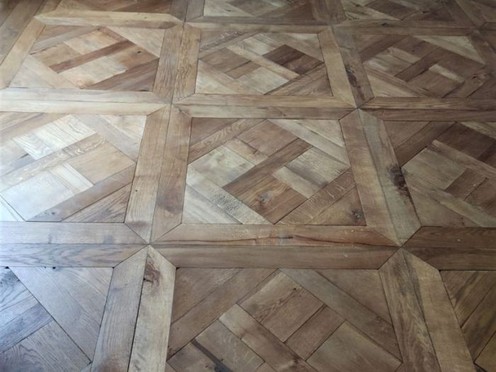 Archisio - Cotto Artigiano - Progetto Pavimento in rovere massello chevron anticato