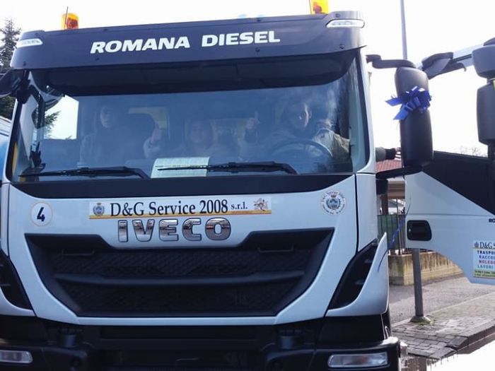 Archisio - Dg Service 2008 D G Service 2008 - Progetto Noleggio mezzi e attrezzature