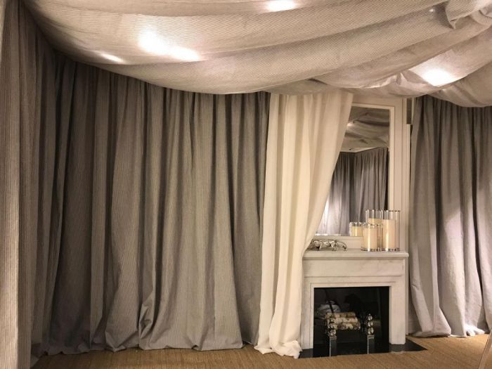 Archisio - Isidera - Progetto Allestimento di eventi e showroom - tende su misura