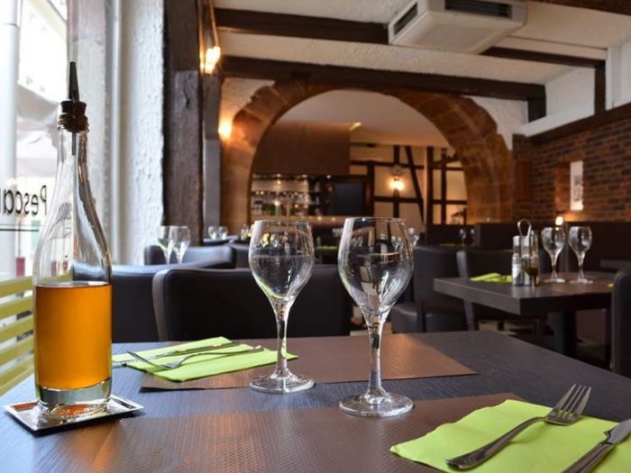 Archisio - Pfr Arredamentyi srl - Progetto Ristoranti in italia e allestero