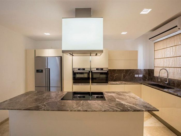 Archisio - Gminternational - Progetto Cucine in marmo