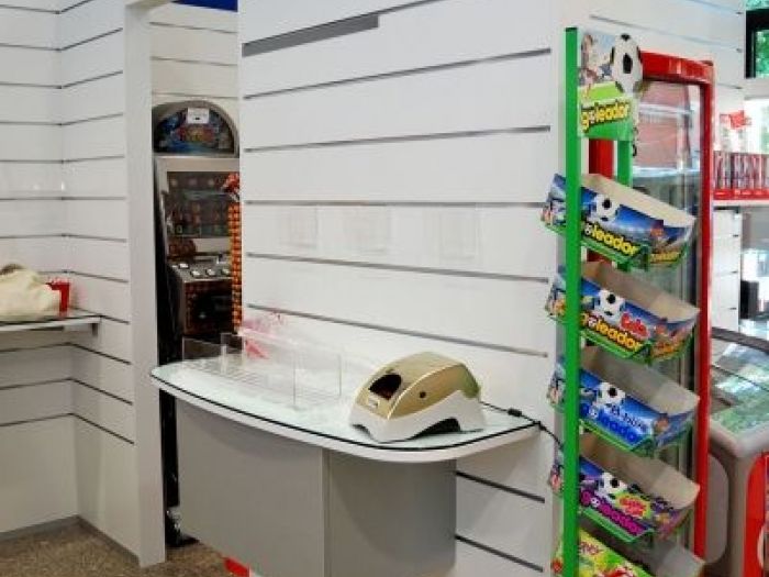 Archisio - Cappa Arredamenti - Progetto Tabaccheria baroni