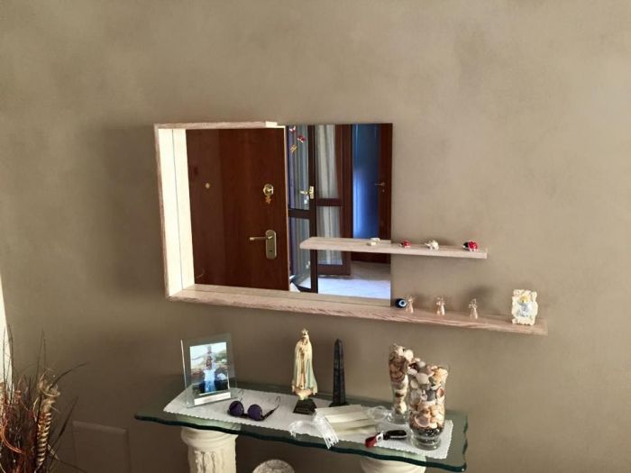 Archisio - Onlywood - Progetto Boiserie in rovere spazzolato edo store man espositori per mattonelle in cinelli store