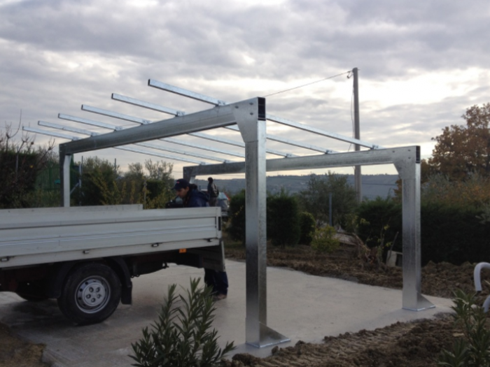 Archisio - Falcometal - Progetto Vetrine commerciali e strutture