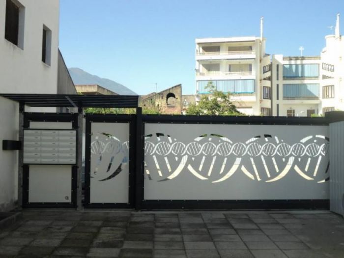 Archisio - Luciano Izzo - Progetto Sono il responsabile della ditta lucioferr lavoriamo in tutta italia nel settore degli infissi e serramenti da oltre 20 anni Utilizziamo solo materiali di prima scelta e ci avvaliamo della collaborazione di personale qualificato con diversi anni di e