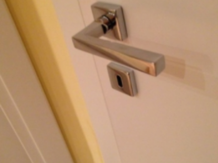 Archisio - De Siena Paolo Serramenti - Progetto Porte manigliere e accessori e controtelai