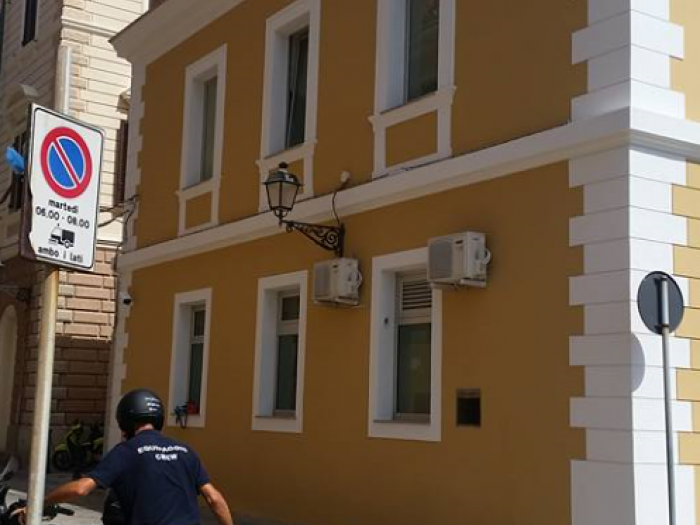 Archisio - Edilizia Giuseppe Corona - Progetto Rifacimento tetti e facciate e opere in cemento armato