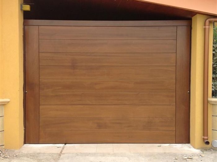 Archisio - Serramenti Puglisi srl - Progetto Porte basculanti e porte sezionali