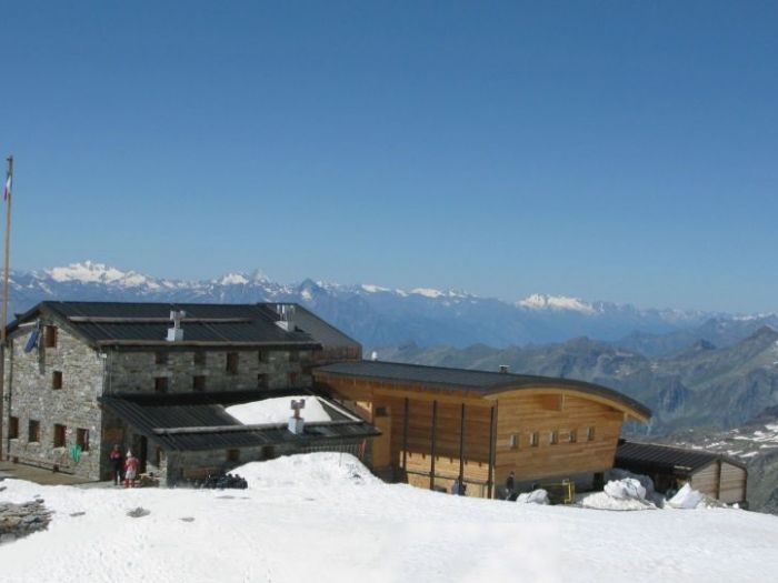 Archisio - Enrica Quattrocchio - Progetto Un rifugio di alta montagnaAmpliamento del rifugio citt di mantova - gressoney-la-trinit