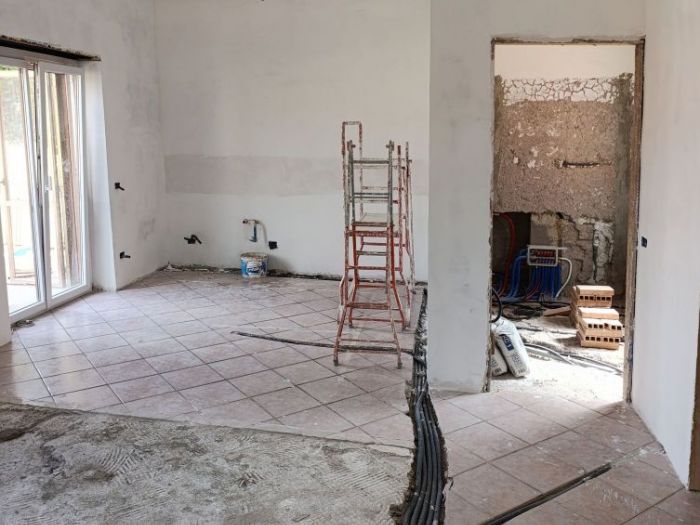 Archisio - Mani Srl Ristrutturazini - Progetto Ristrutturazione effettuata presso un appartamento sito in roma zona acilia