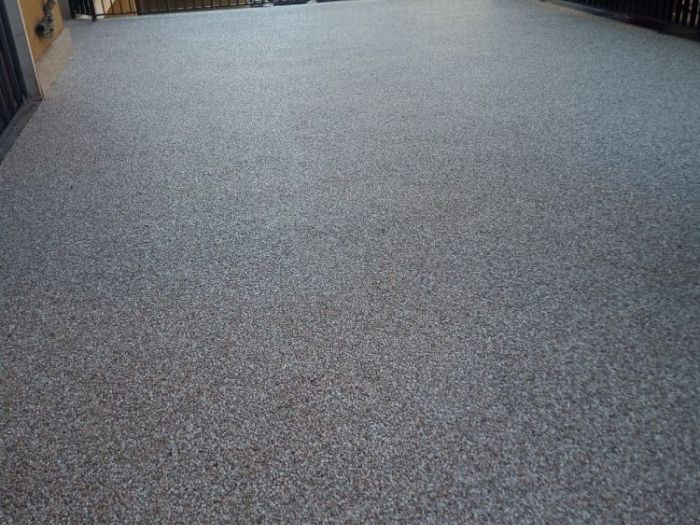 Archisio - Miky - Progetto Resine e carte da parati