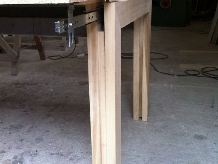 Archisio - Cofra Architettura Design Innovazione - Progetto Realizzazione di un tavolo ampliabile