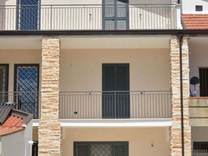 Archisio - Enzoferrara Architetti - Progetto Casa cd - vairano patenora caserta