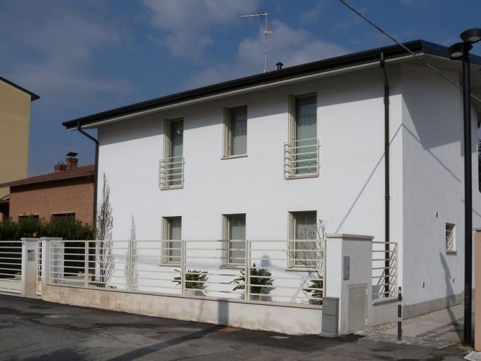 Archisio - A2 Architetti - Progetto Ristrutturazione di villa unifamiliare dal sapore moderno e caldo