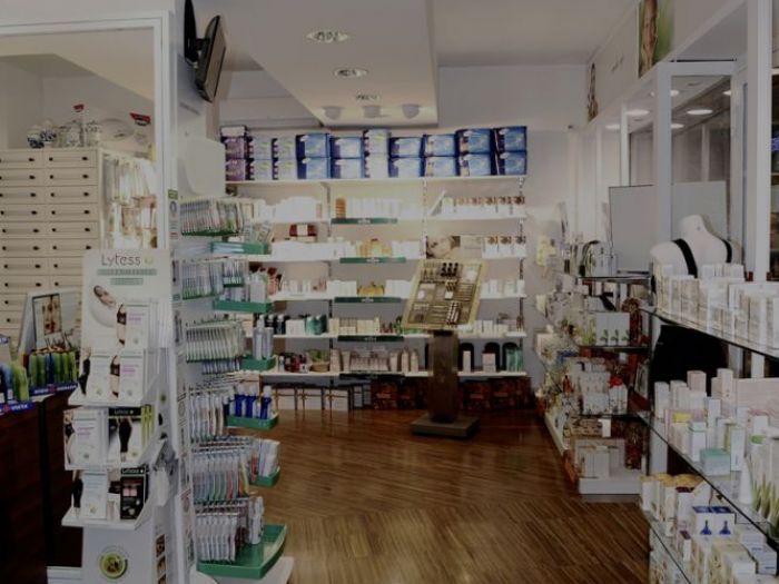 Archisio - X Studio - Progetto Parafarmacia cloe - napoli 2013