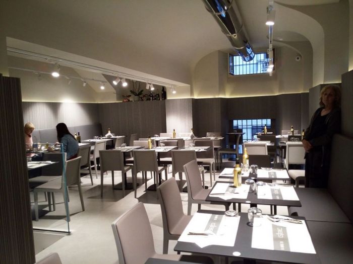 Archisio - Pfr Arredamentyi srl - Progetto Ristoranti in italia e allestero