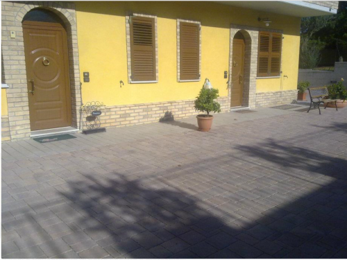 Archisio - Dolce Alberto Impresa Edile - Progetto Decorazioni e riquadrature di porte finestre e marcapiani