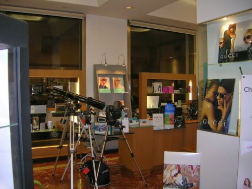 Archisio - Salvatore Bottone - Progetto Arredamento negozio di ottica