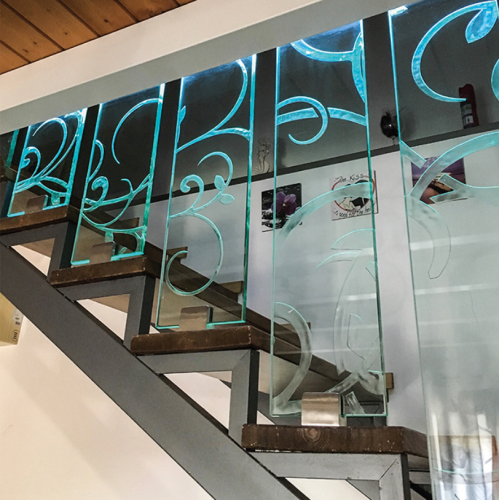 Archisio - Tecnart - Progetto Ringhiera scala in vetro scolpito lucidato e illuminato a led