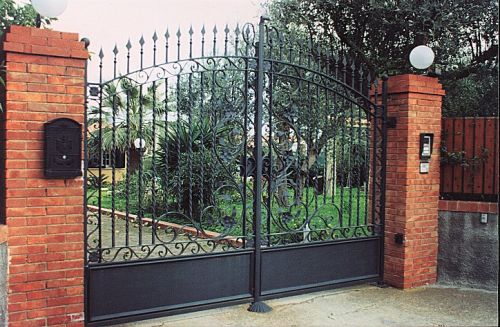 Archisio - Arte In Ferro Battuto Di Santo Marano - Progetto Cancelli