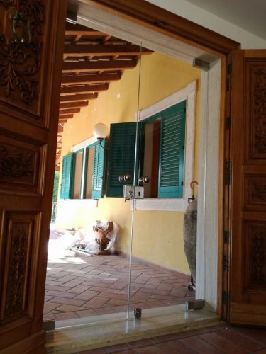 Archisio - Vetreria Flower Glass - Progetto Parapetti e porte scorrevoli