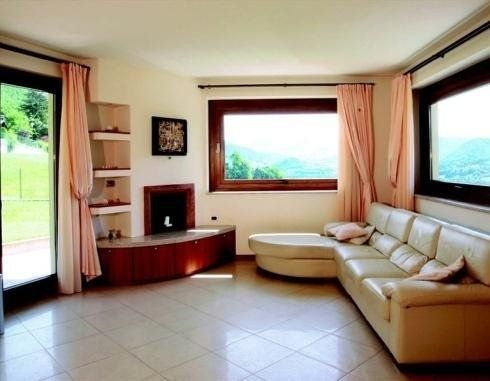 Archisio - Infissi Curatolo - Progetto Produzione e istallazione di infissi in legno e in pvc