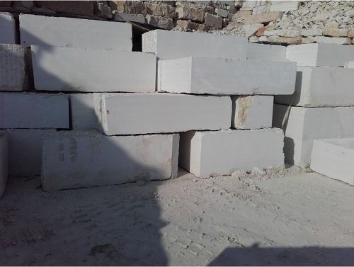 Archisio - Bagnari Marmi Due srl - Progetto Blocchi - semiblocchi - informi di prima scelta e commerciale