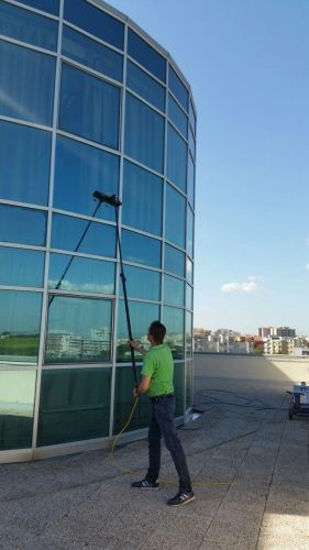 Archisio - General Service srl - Progetto Pulizia di vetri e vetrate