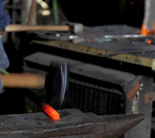 Archisio - Fabbro Costruzioni In Ferroacciai E Torniture Service Meccanica - Progetto Fabbro