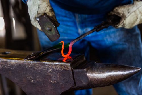 Archisio - Bc Carpenterie Metalliche Srl - Progetto Strumenti utilizzati nel trattamento dei metalli