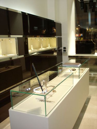 Archisio - Zeno Pucciarchitects - Progetto Rebecca store bari