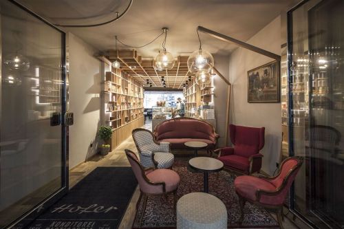Archisio - Noa Network Of Architecture - Progetto Hofer da 1845 pasticceria ricca di tradizioni con atmosfera moderna