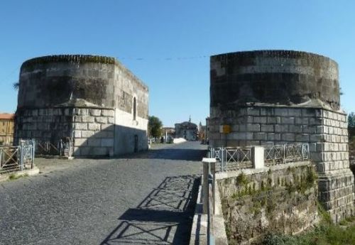 Archisio - Antonio Bartolo - Progetto Iii premio nazionale il riuso dei castelli le torri di federico ii a capua