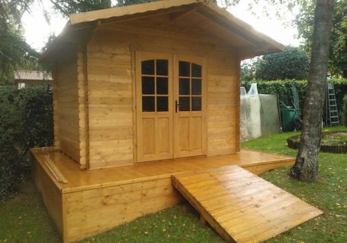 Archisio - Vz Strutture In Legno - Progetto Casetta ad incastro in abete rialzata