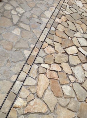 Archisio - Malagrida Group Srl Canalina Infinity - Progetto Posa porfido