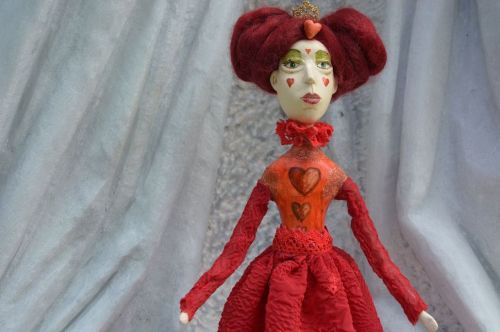 Archisio - Pupillae Art Dolls - Progetto Paper clay dolls the queen of hearts