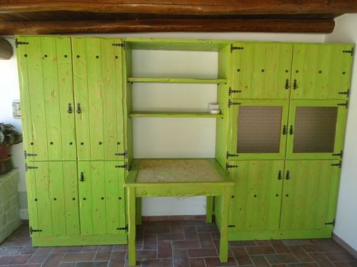 Archisio - Falegnameria Sardano Demurtas - Progetto Scaffale da esterno in legno larice invecchiato