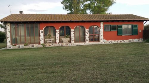 Archisio - Angela Paniccia - Progetto Villa francesca - relooking dependance destinata agli affitti brevi