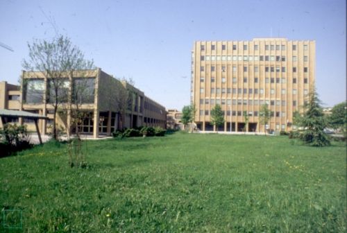 Archisio - Cofra Architettura Design Innovazione - Progetto Realizzazione del corpo aule didattiche e completamento edificio principale