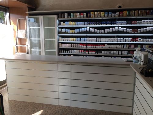 Archisio - Imetallici Di Taverna Andrea Taverna - Progetto Allestimento tabaccheria in cento torino