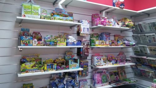 Archisio - Imetallici Di Taverna Andrea Taverna - Progetto Allestimento edicola