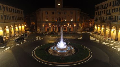 Archisio - Forme Dacqua - Progetto Restauro della fontana di piazza dante - imperia