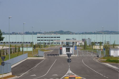 Archisio - Stefano Mariga - Progetto Italia piemonte tortona al 15057 polo logistico