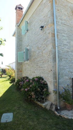 Archisio - Nicola Artuso - Progetto Unifamiliare in pietra