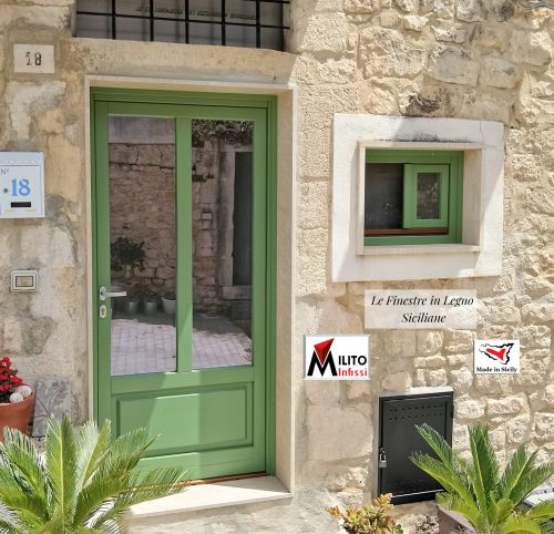 Archisio - Milito Infissi - Progetto Restauro conservativo serramenti in legno verde su pietra antica
