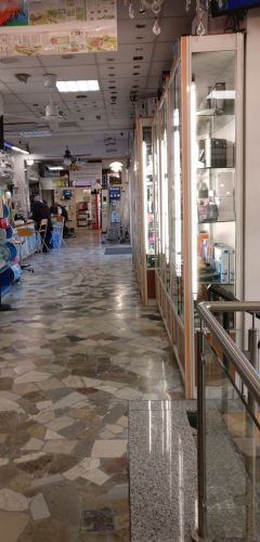 Archisio - Showroom di Elettrica Battistini - Lelettrica battistini nasce nel 1984 con sede in via m Battistini ma in posizione non troppo visibile e pratica per lo scambio merci Il grosso balzo avvenuto nel 1987 quando ci siamo spostati al