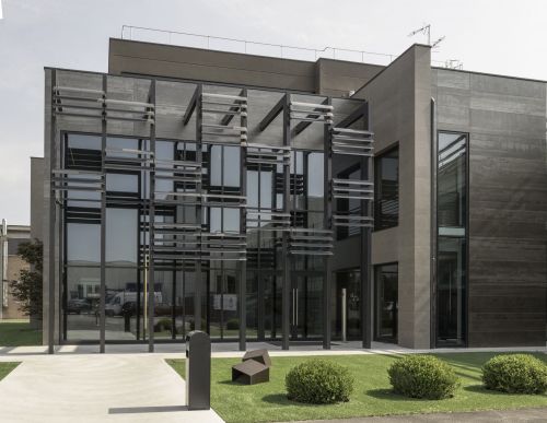 Archisio - Progetto di Ingrid Fontanili - Nata nel 1978 a viadana mn nel 2004 si laurea cum laude alla facolt di architettura del politecnico di milano nella sede di mantova La tesi affronta il concetto del museo diffuso e connette div