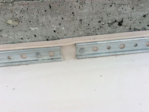 Archisio - Lavoro di Protego srl - Protego e il partner specializzato per lisolamento e limpermeabilizzazione degli edifici Rivolgiti a protego troverai un pratico servizio chiavi in mano per la progettazione fornitura e pos