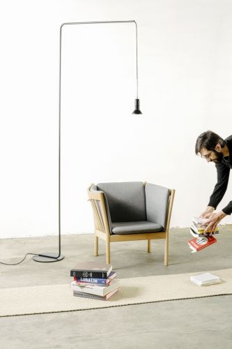 Archisio - Progetto di Marco Ripa - Ita - marco ripa artigiano e designer Realizza oggetti unici darredamento in ferro e acciaio Marco nasce nel 1977 Verso i 15 anni va a bottega per lavorare ferro e alluminio Si diploma come pe