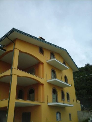 Archisio - Lavoro di Intonaci Sarno Marcello - Descrizione chi siamo la nostra una azienda familiare composta da marcello il titolare claudio padre e collaboratore familiare e mirko fratello e collaboratore familiare La nostra attivit